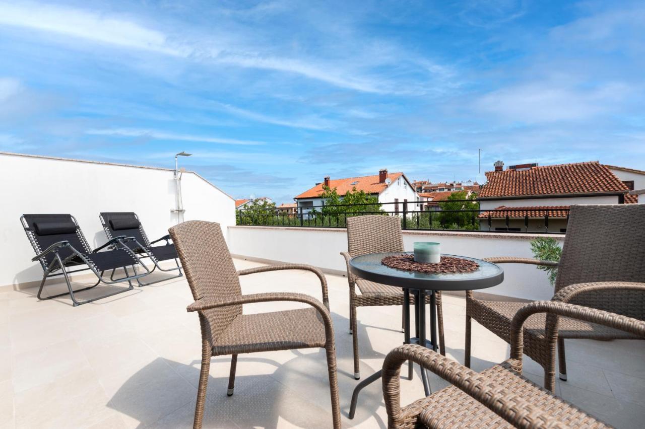 Apartments Sanja-New Renovated Ровінь Екстер'єр фото