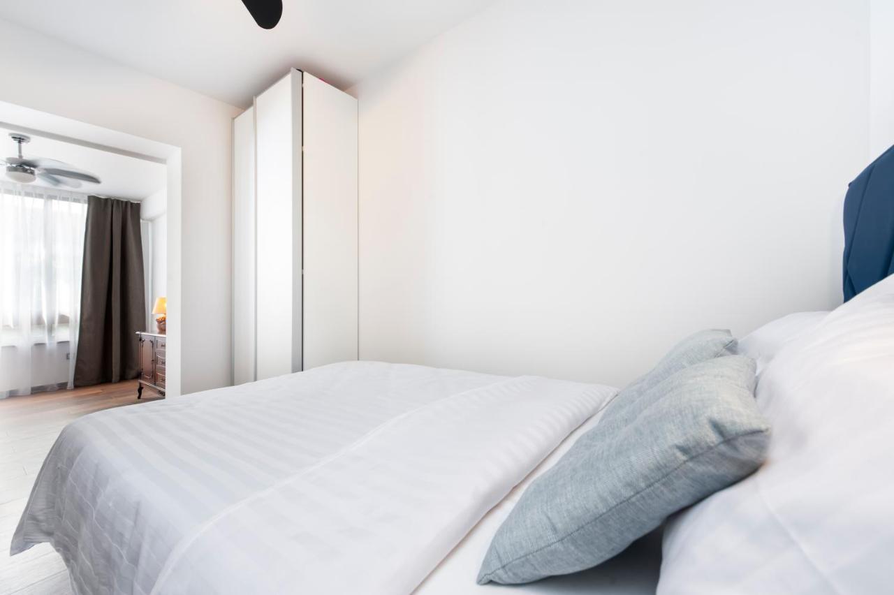 Apartments Sanja-New Renovated Ровінь Екстер'єр фото
